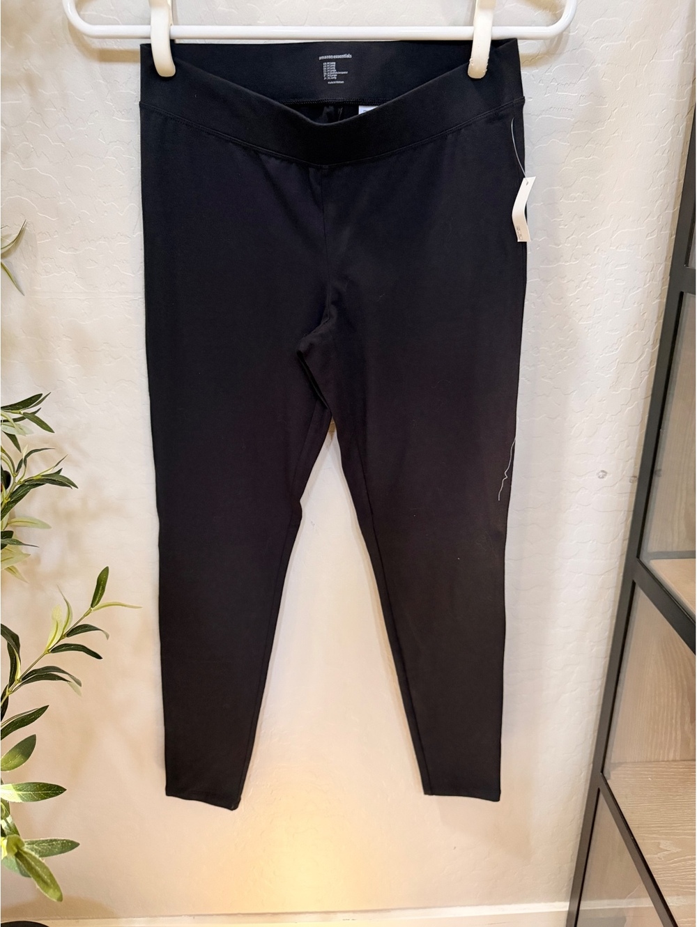 New with tag Amazon essential leggings